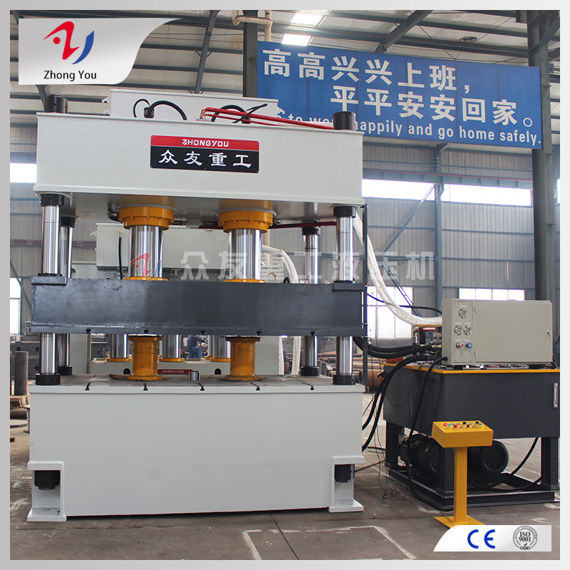 如何保護拉伸油壓機的成型模具？