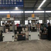 五公斤舔磚油壓機(jī)出現(xiàn)發(fā)熱嚴(yán)重怎么辦？